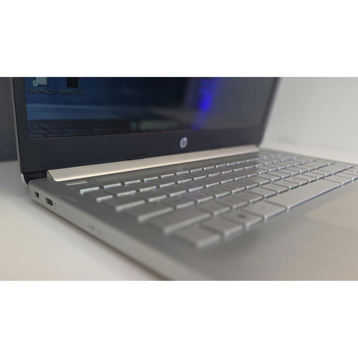 Hp LAPTOP 14-CF2XXX thumbnail 4